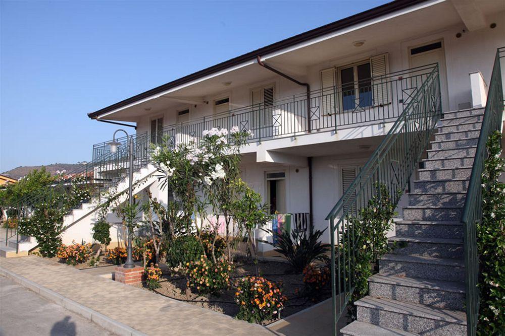 Medimare Residence Club Patti Buitenkant foto
