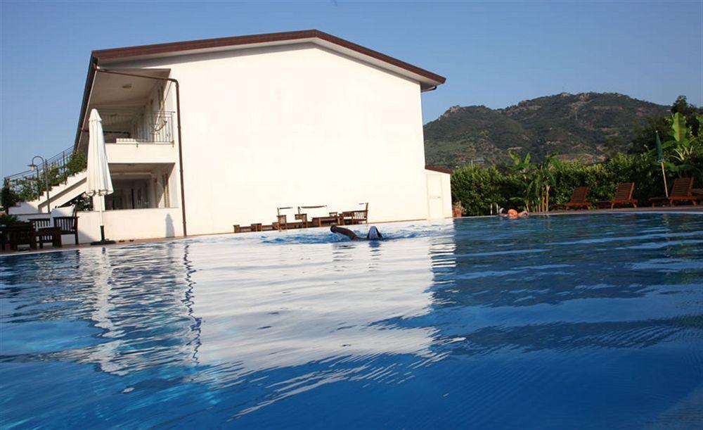 Medimare Residence Club Patti Buitenkant foto